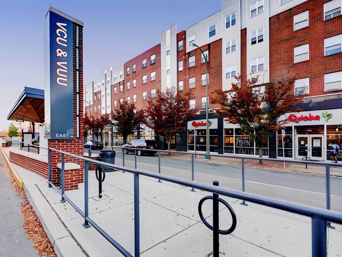 RAMZ Apartments on Broad