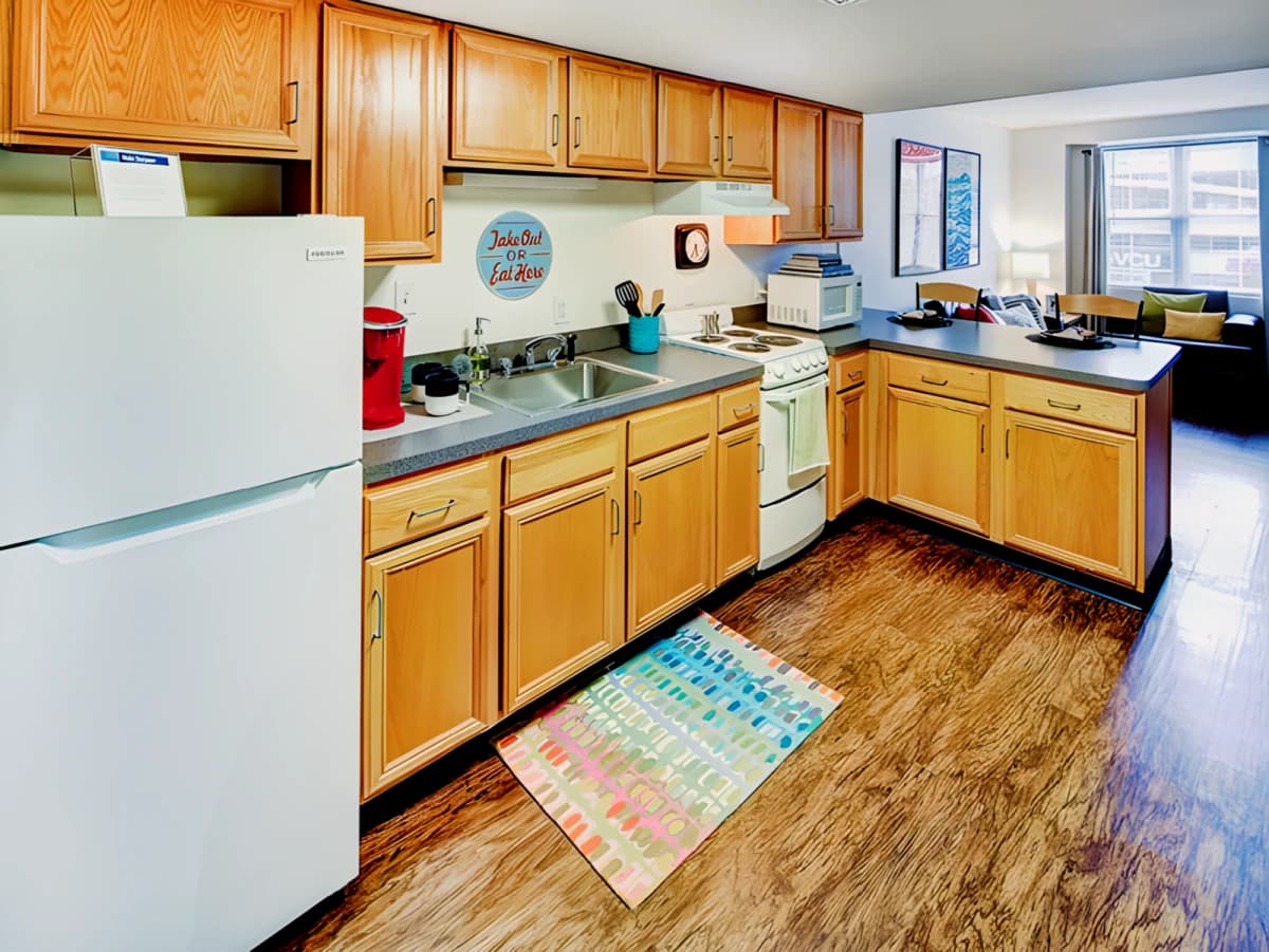 RAMZ Apartments on Broad image