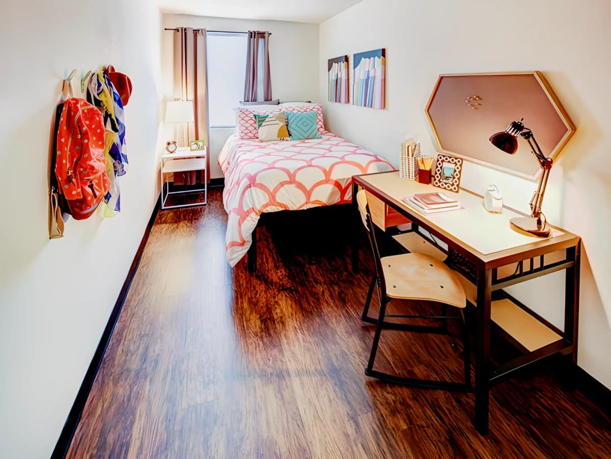 RAMZ Apartments on Broad image