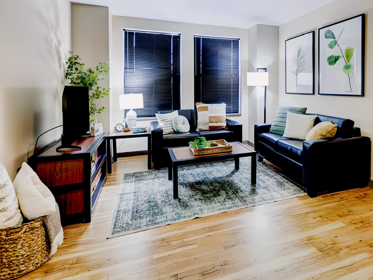 1200 West Marshall image