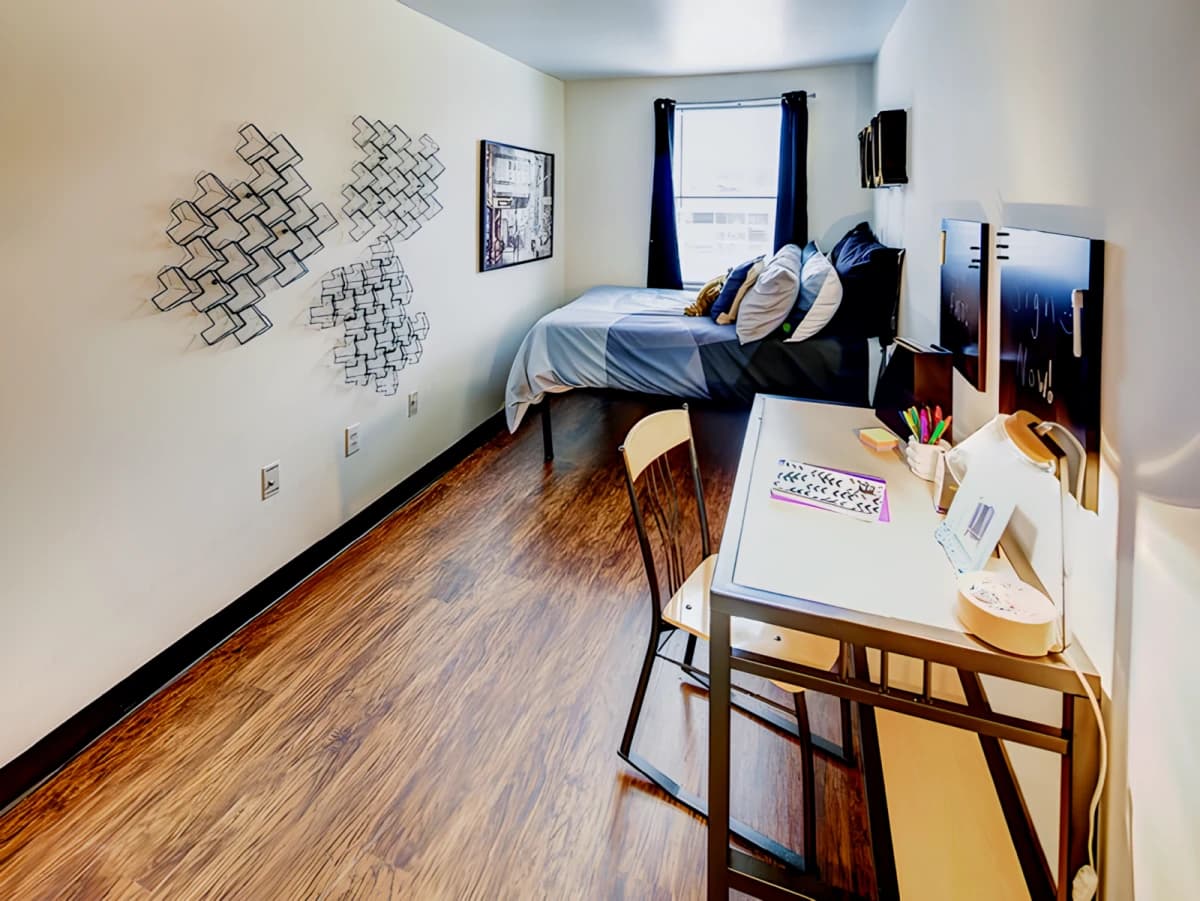 RAMZ Apartments on Broad image