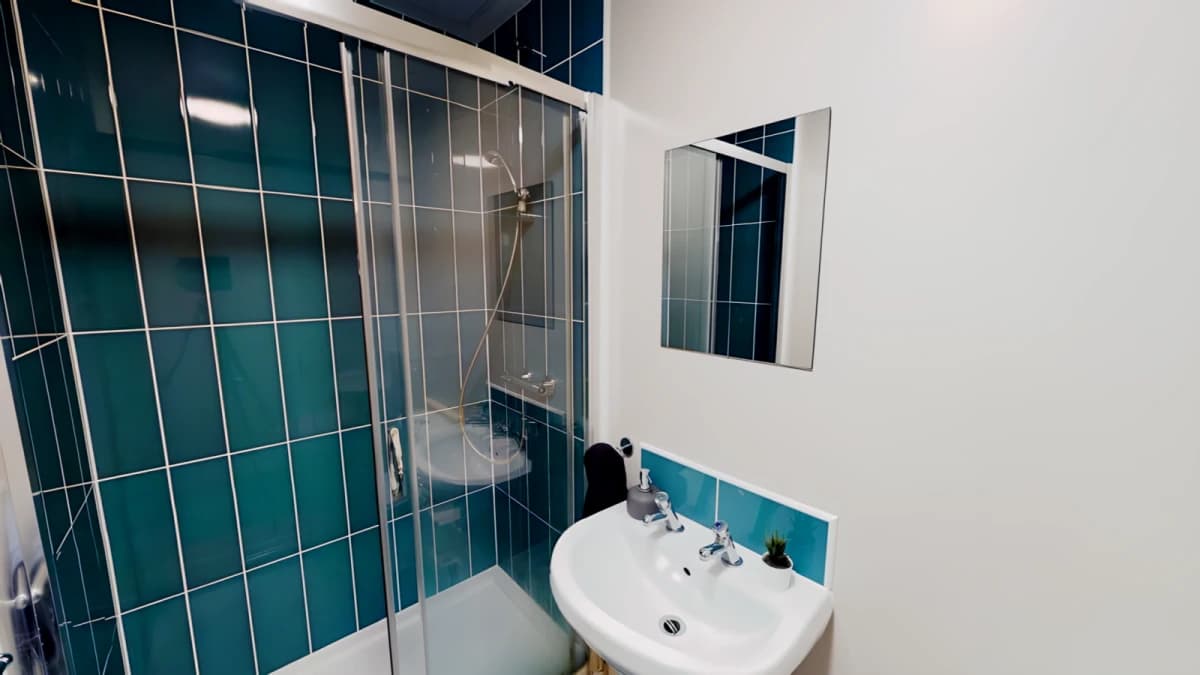 Avalon Court Nottingham image