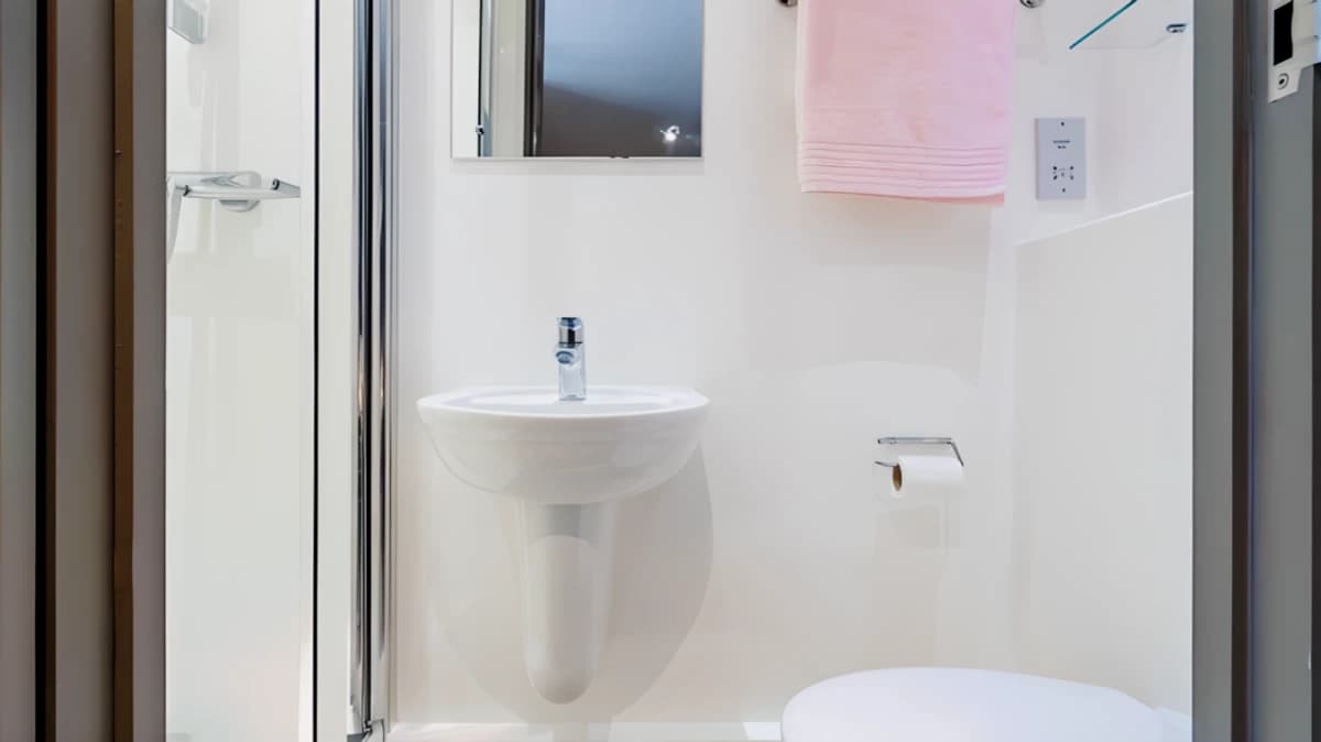 iQ Water Lane House image