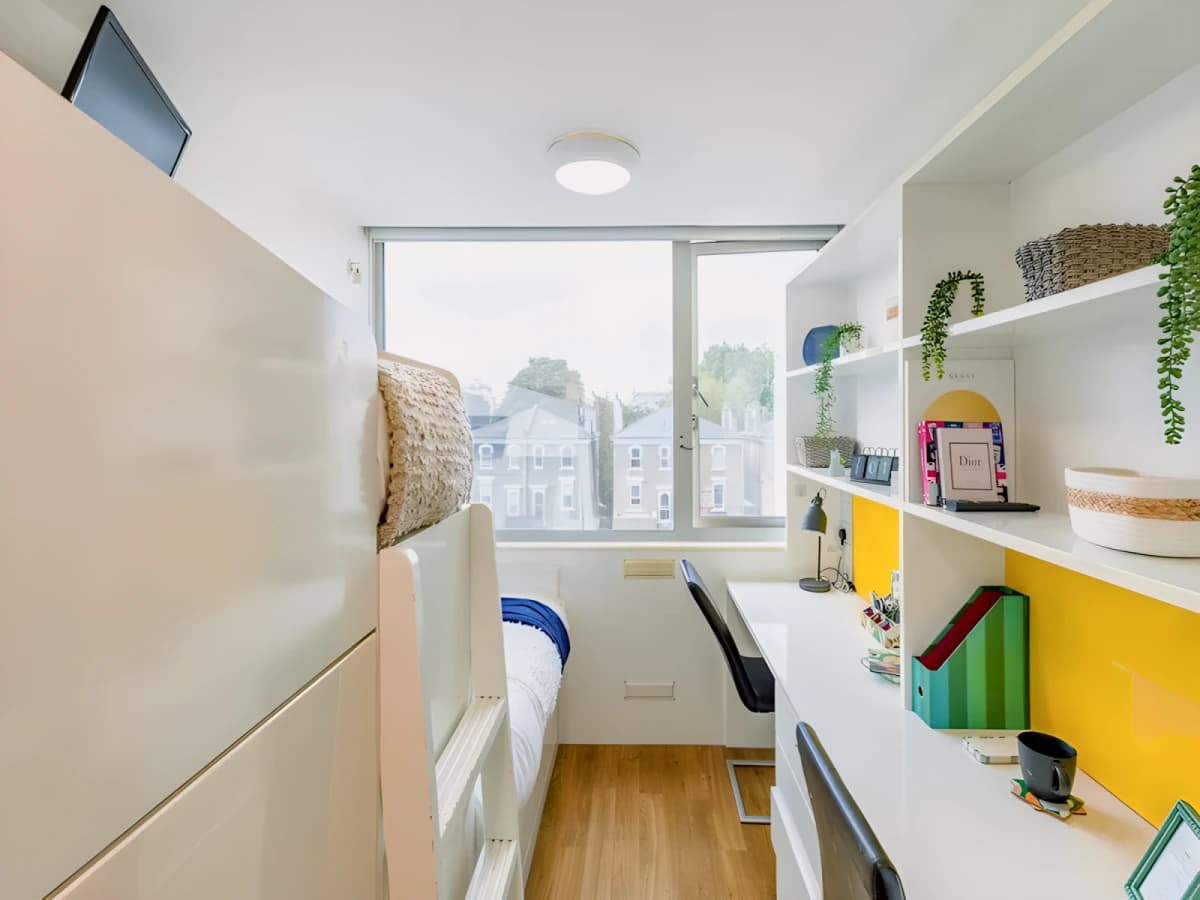 Chelsea Lightfoot Hall image