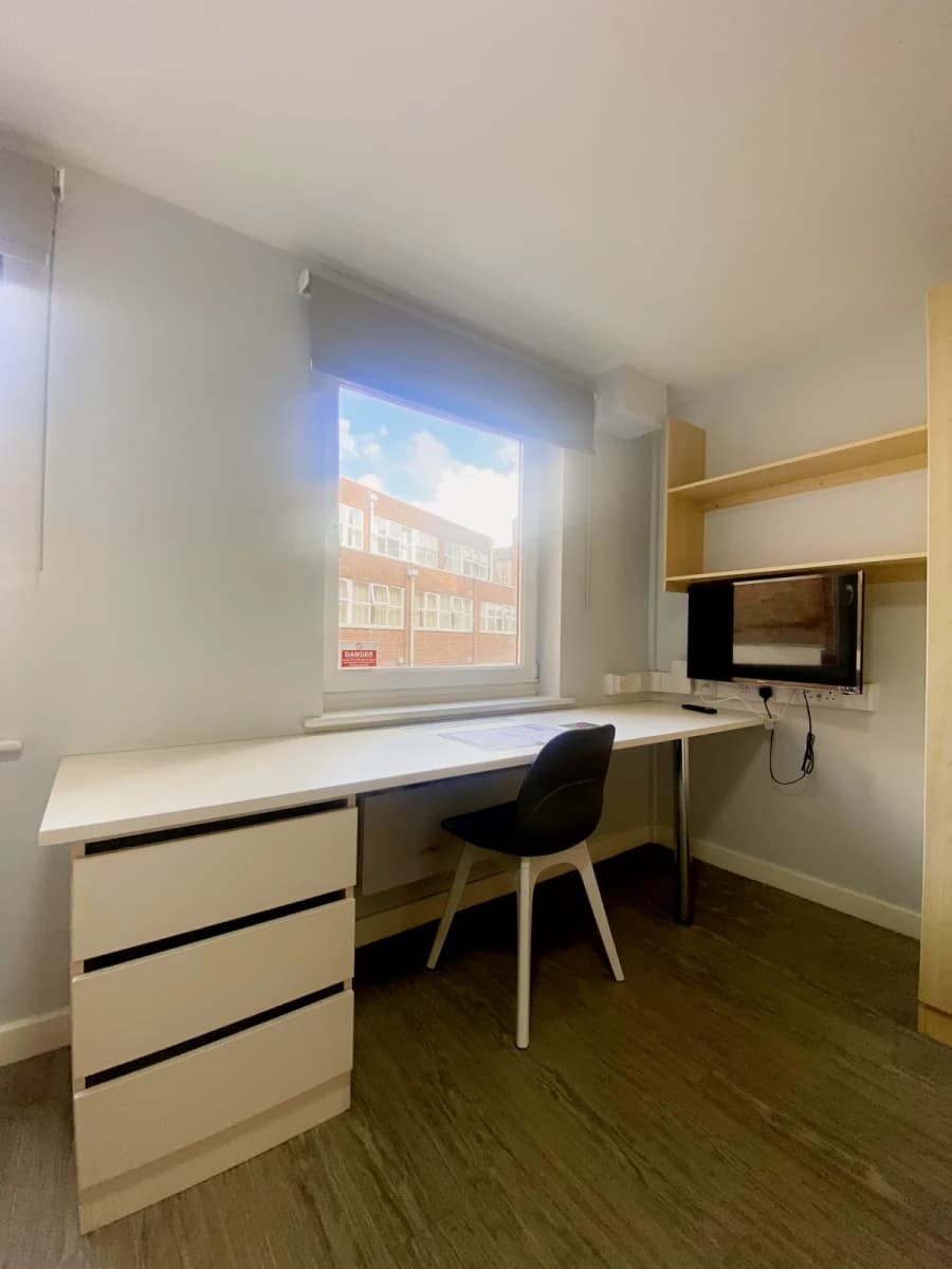 iQ Grosvenor House image