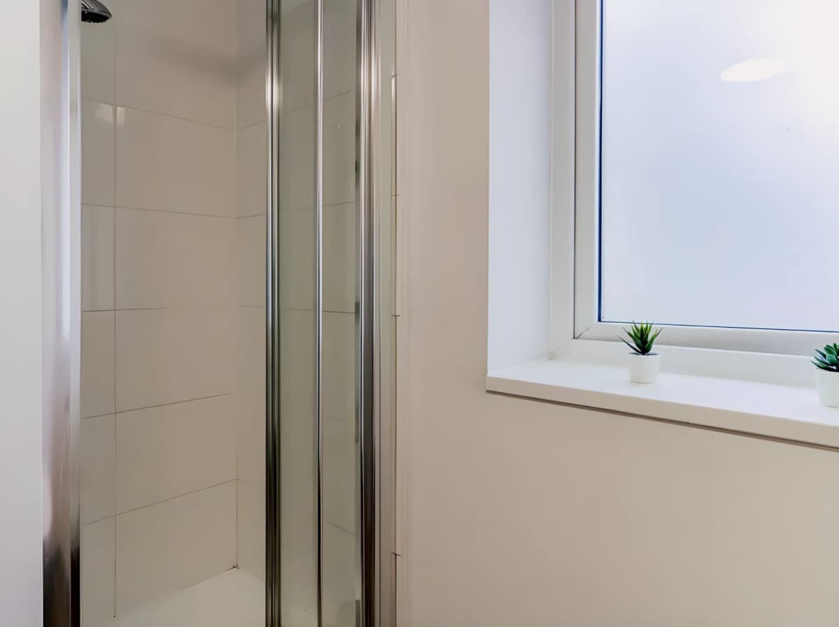 Crescent Place image