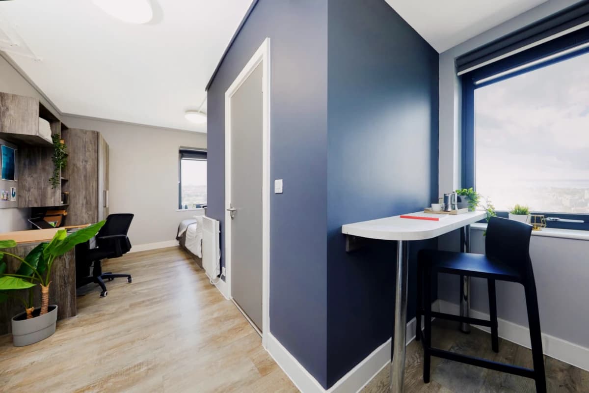 penthouse Plus Studio