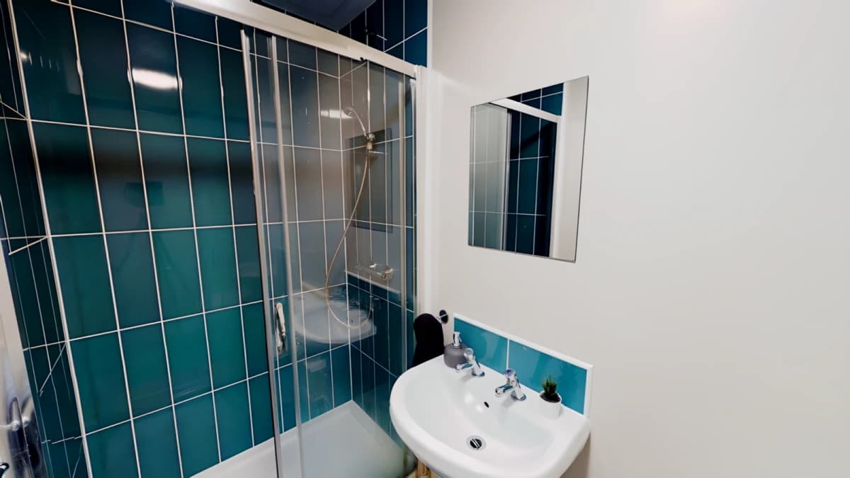 Avalon Court Nottingham image
