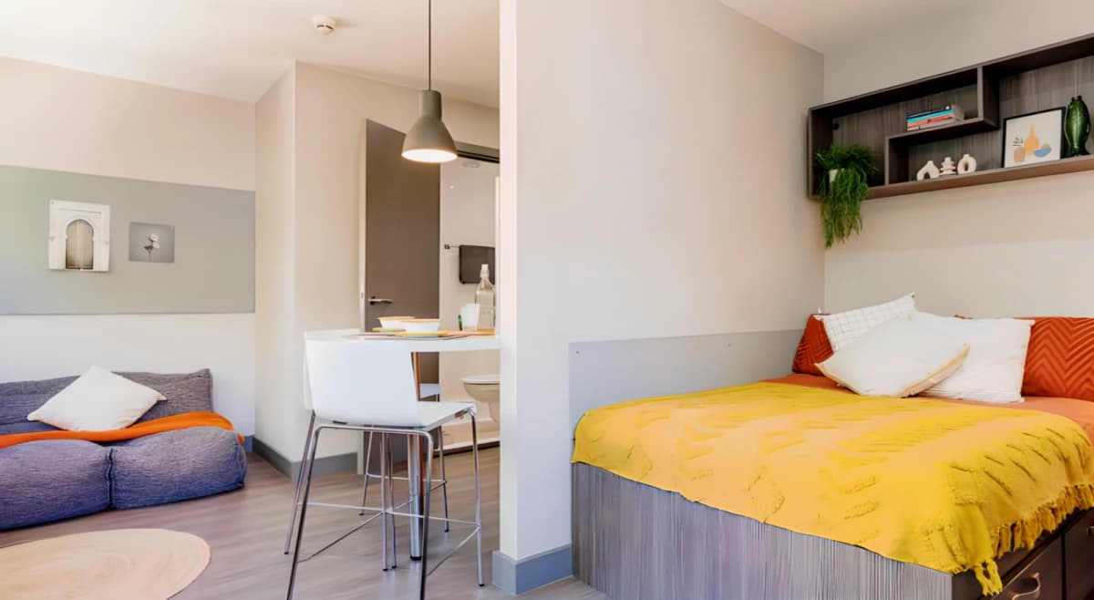 iQ Water Lane House image