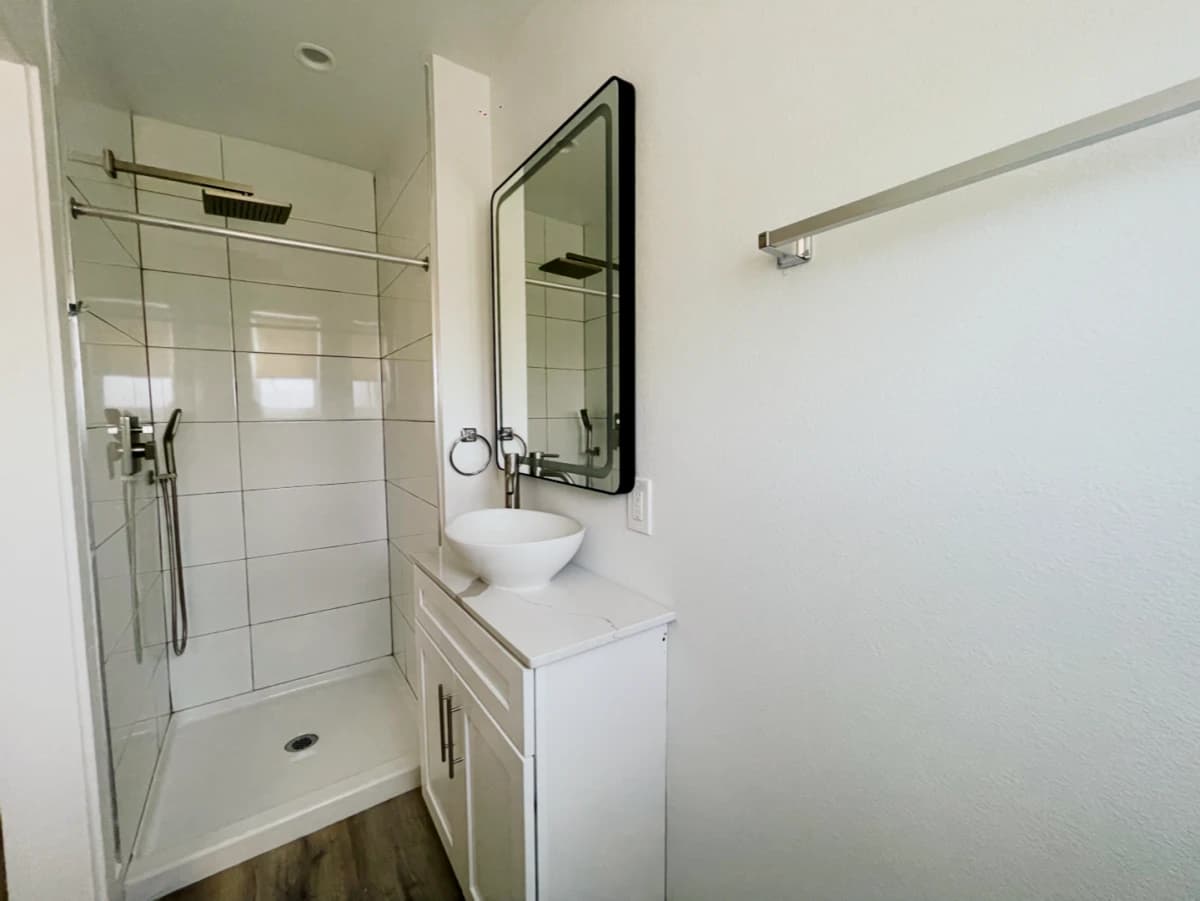 1186 W 37th Pl image