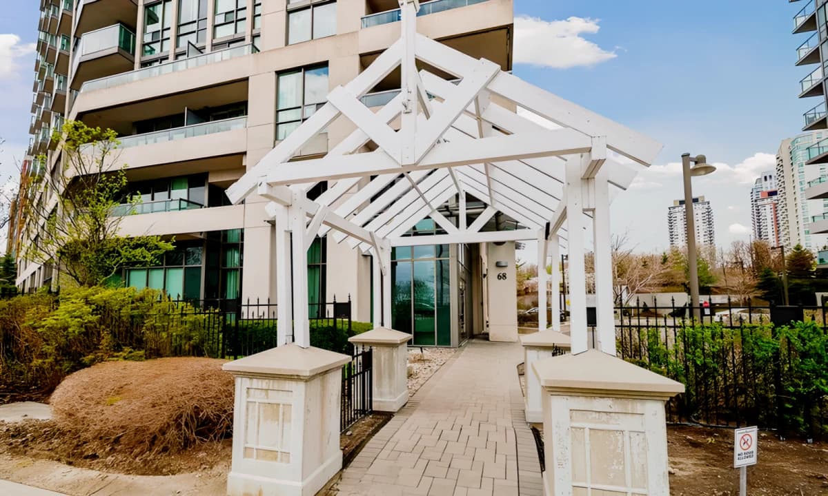 Outdoor Features