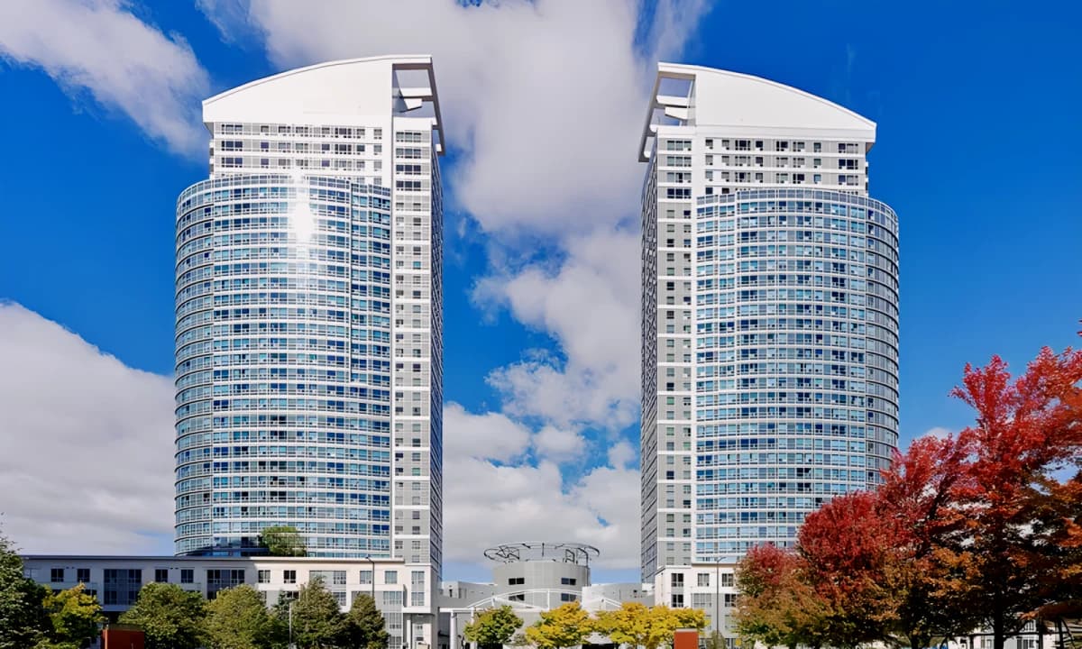 Ellipse - West Tower(36 Lee Centre) image 3