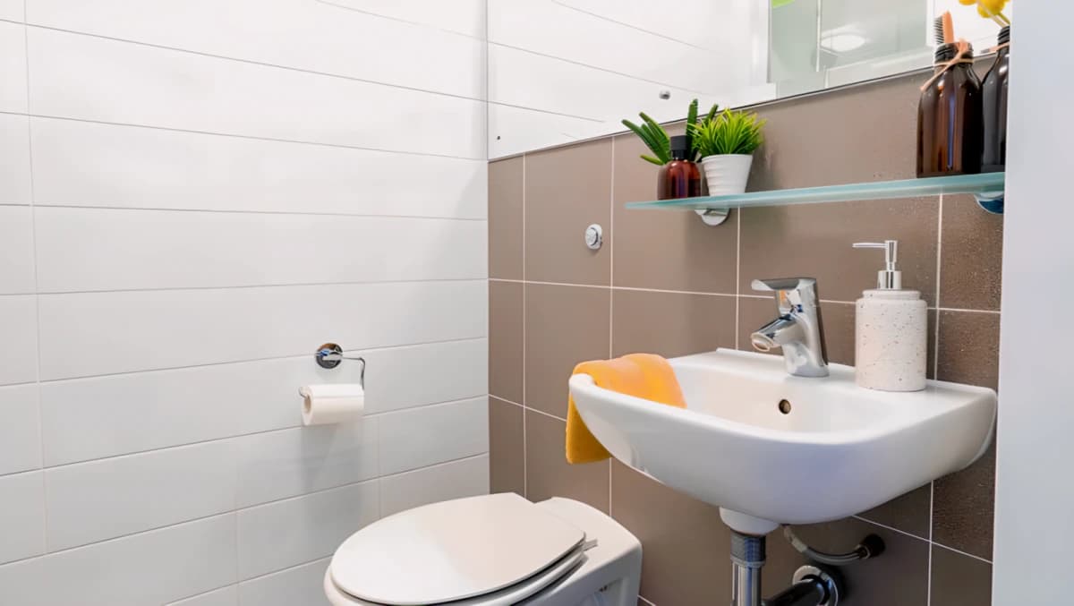 iQ Sterling Court image