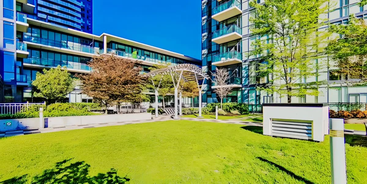 The Grand Residences at Parkside Village(4070 Confederation Pkwy)