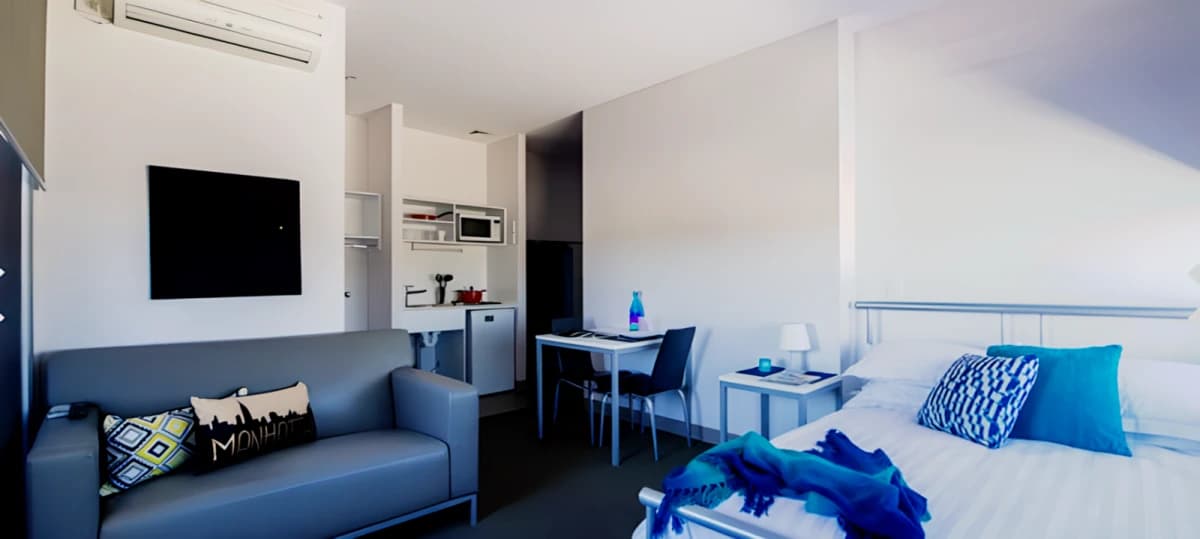 UniLodge on Waymouth image