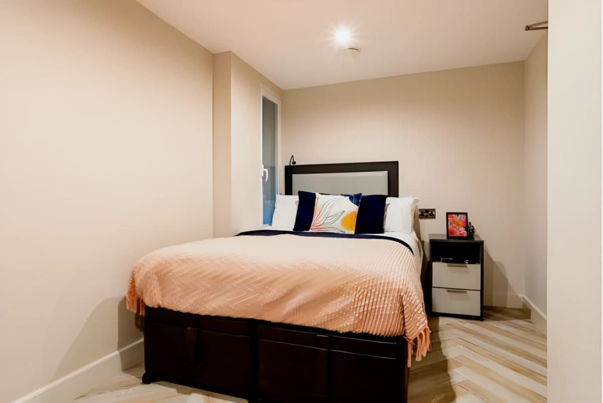 Dwell 121 Princess Street image