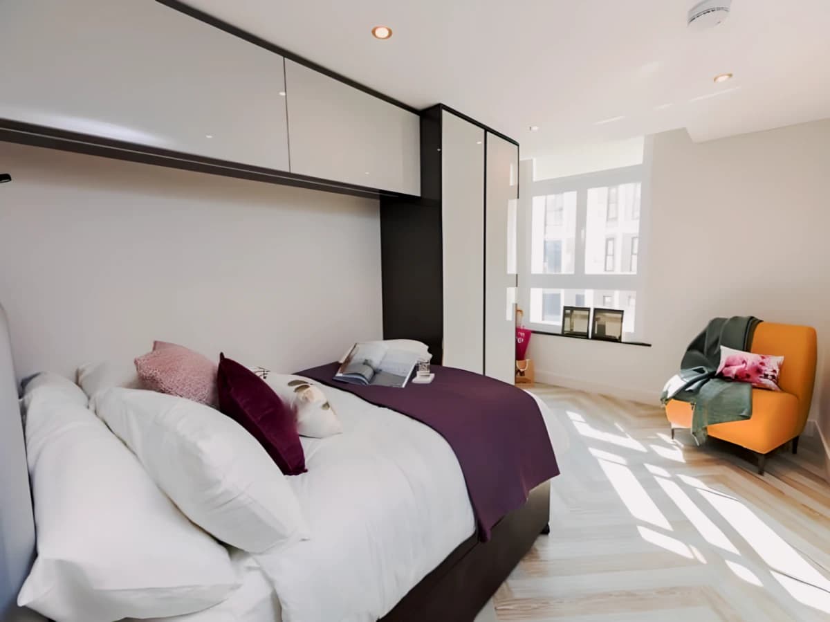 Dwell 121 Princess Street image