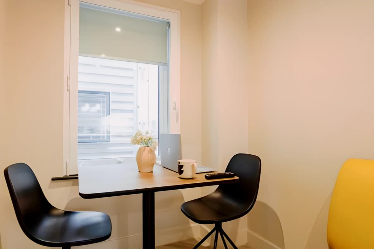 Dwell 121 Princess Street image