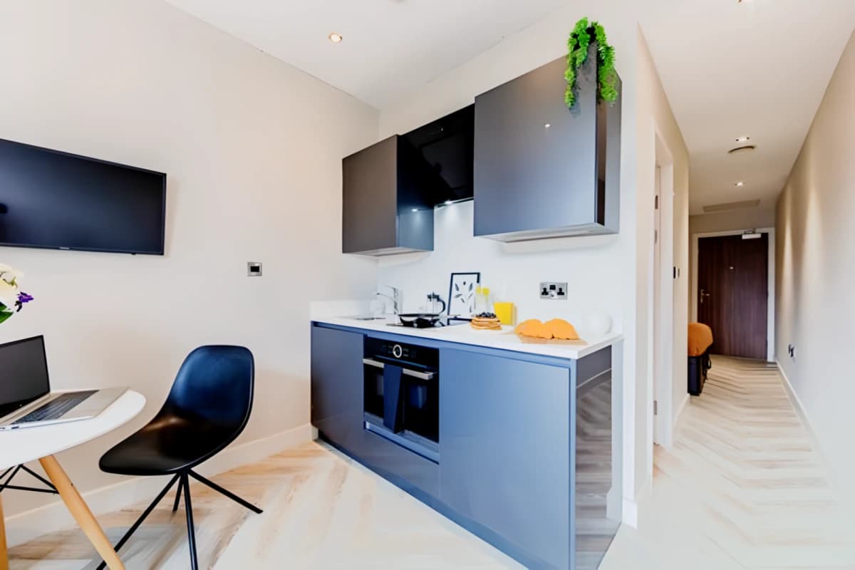 Dwell 121 Princess Street image