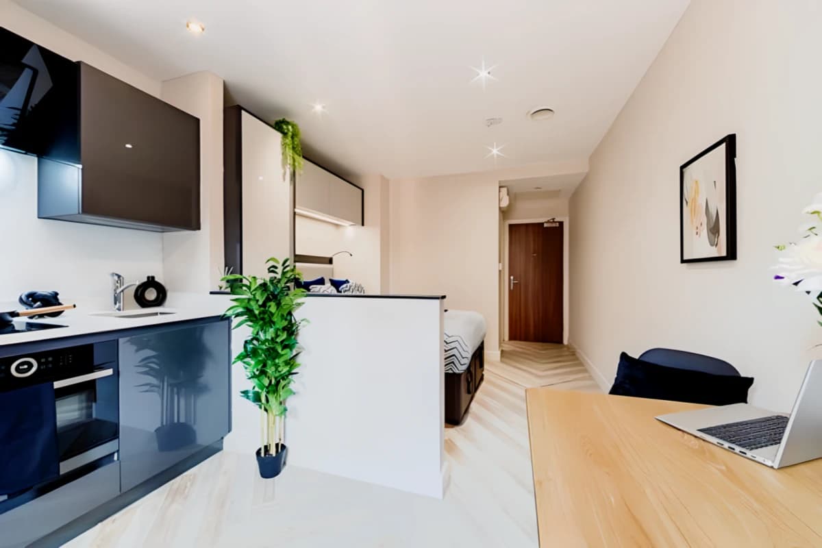 Dwell 121 Princess Street image