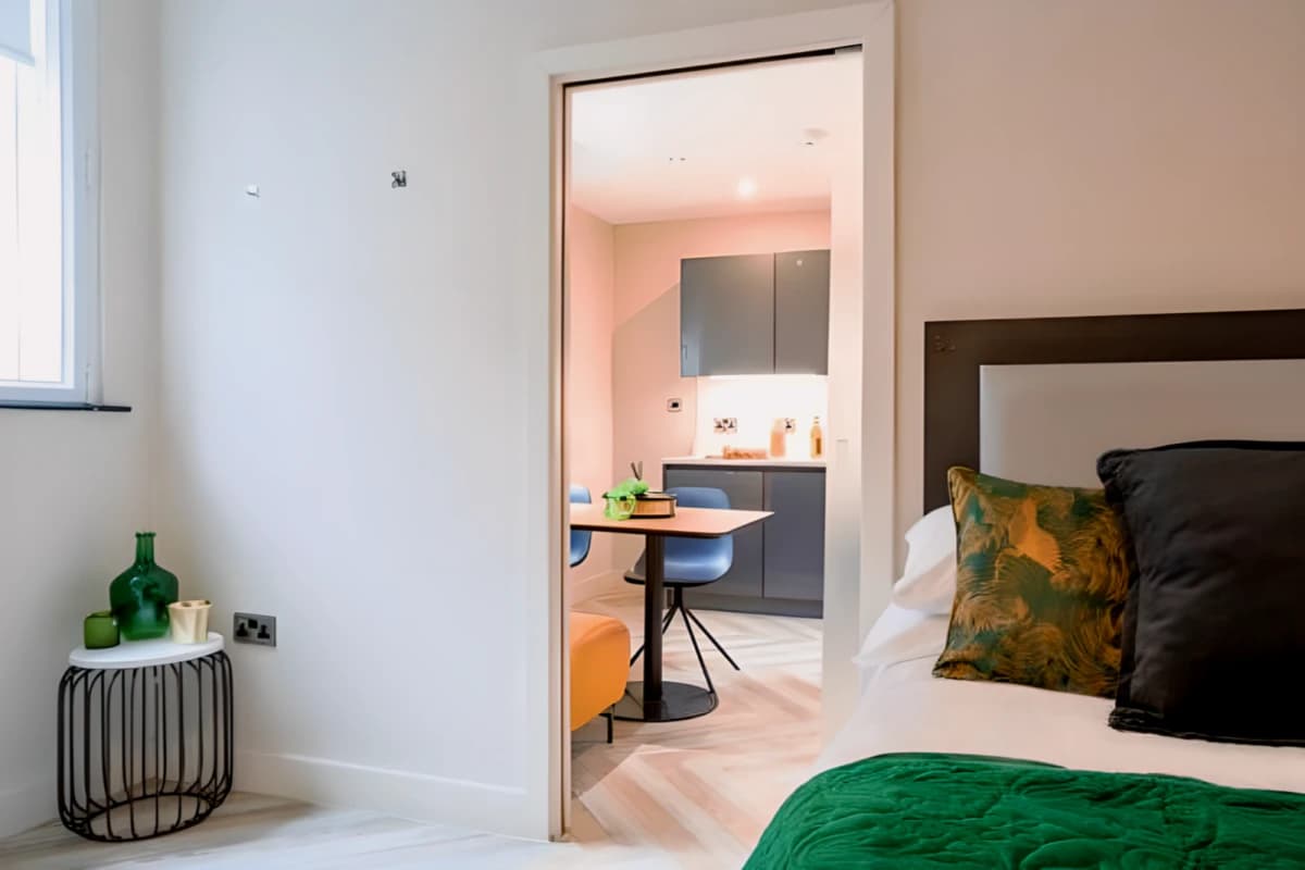 Dwell 121 Princess Street image