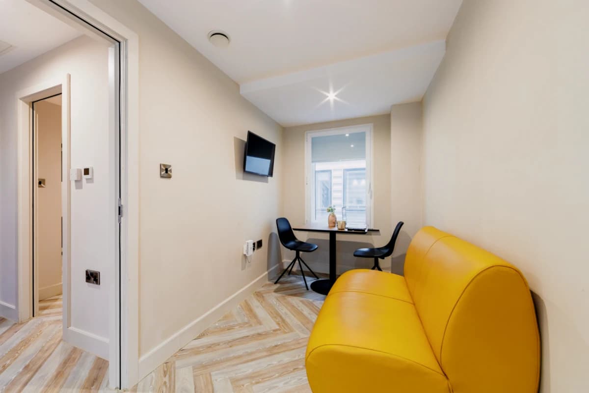 Dwell 121 Princess Street image