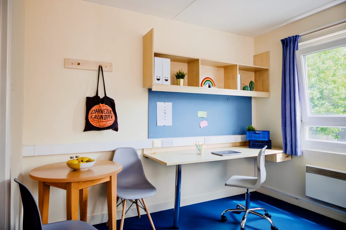 GoBritanya McMillan Residence image