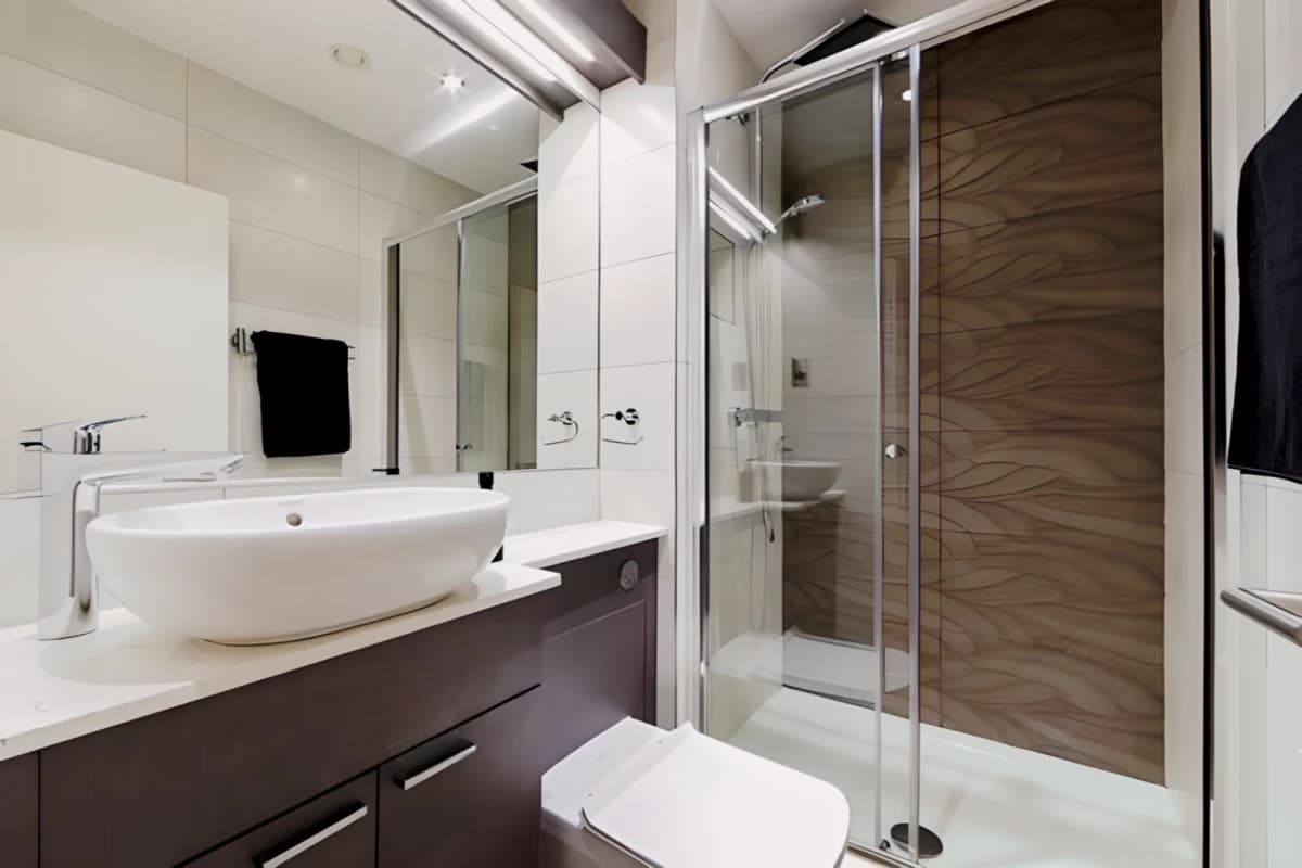 Dwell 121 Princess Street image 5