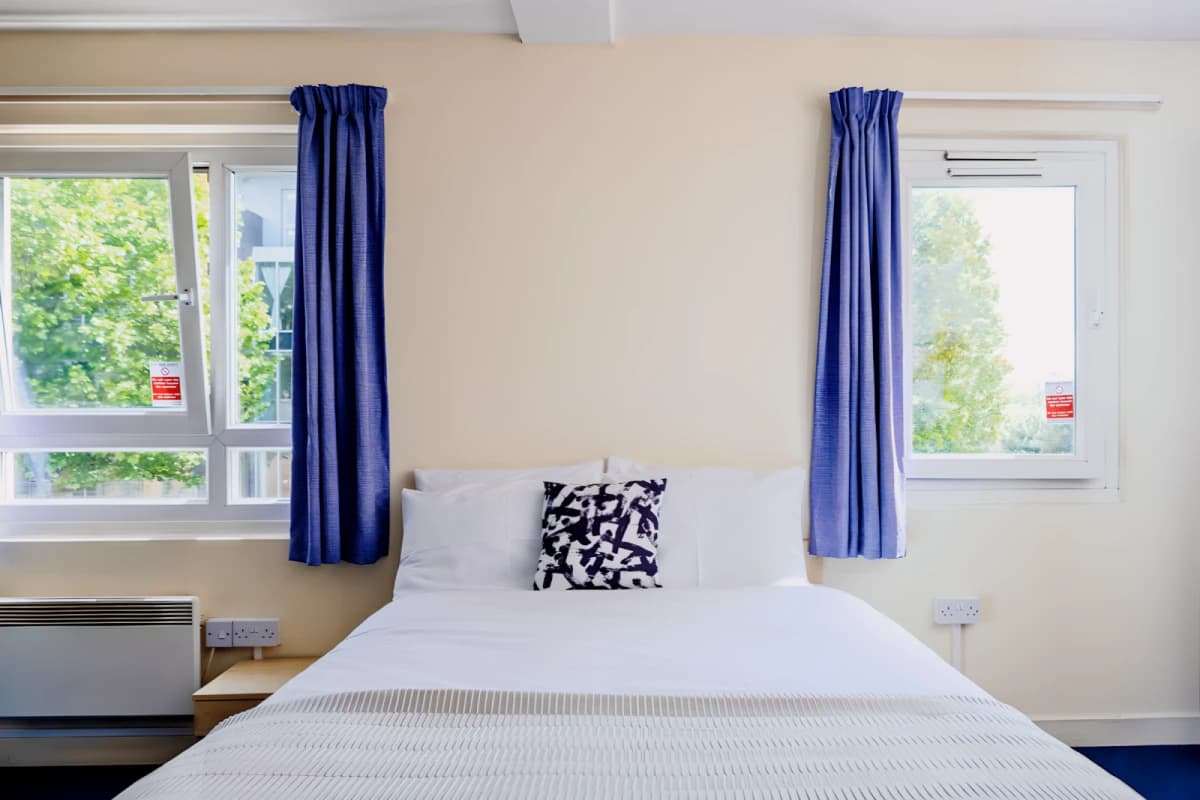 GoBritanya McMillan Residence image
