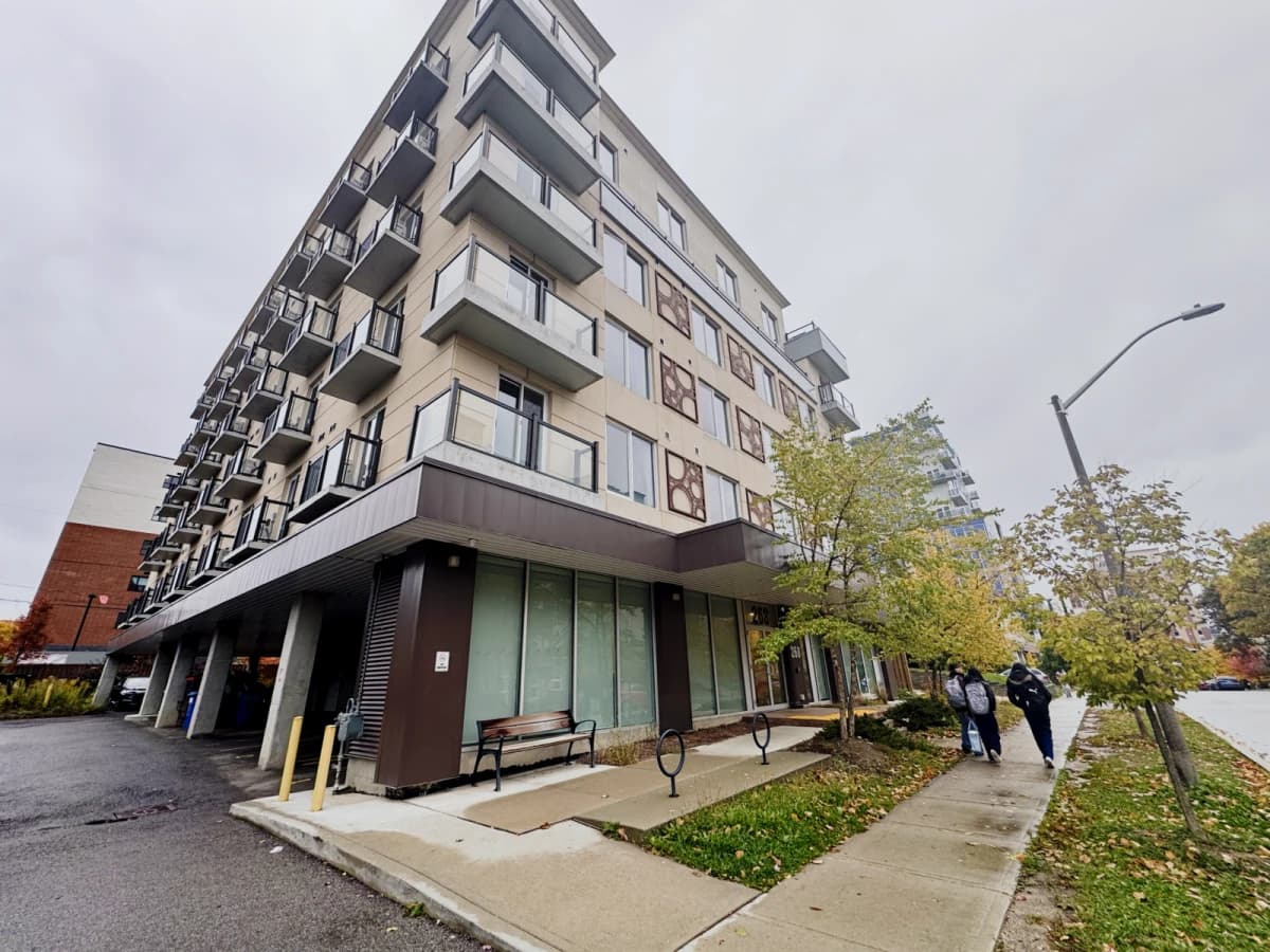 268 Lester image 2