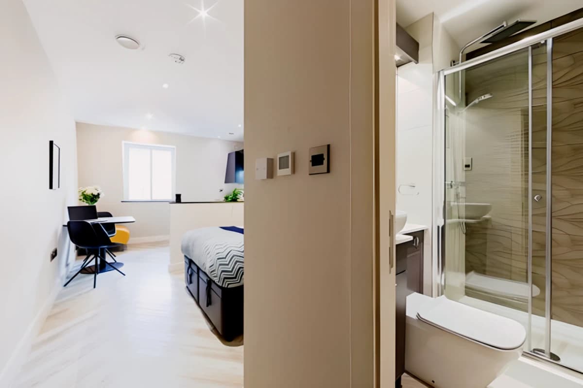 Dwell 121 Princess Street image