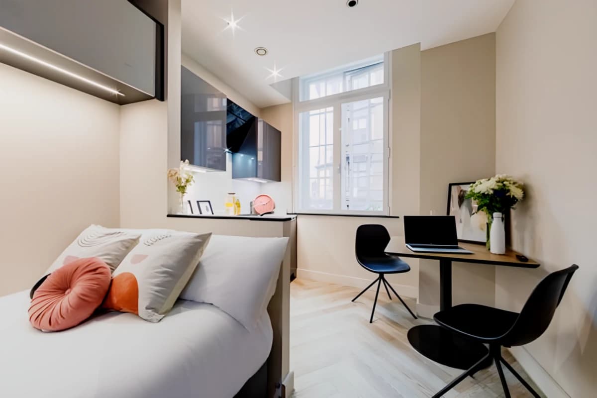 Dwell 121 Princess Street image