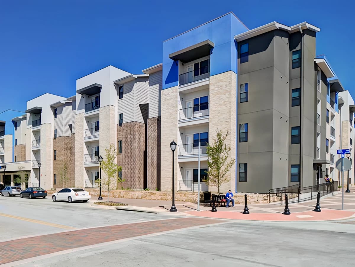 Campus Edge on UTA Boulevard