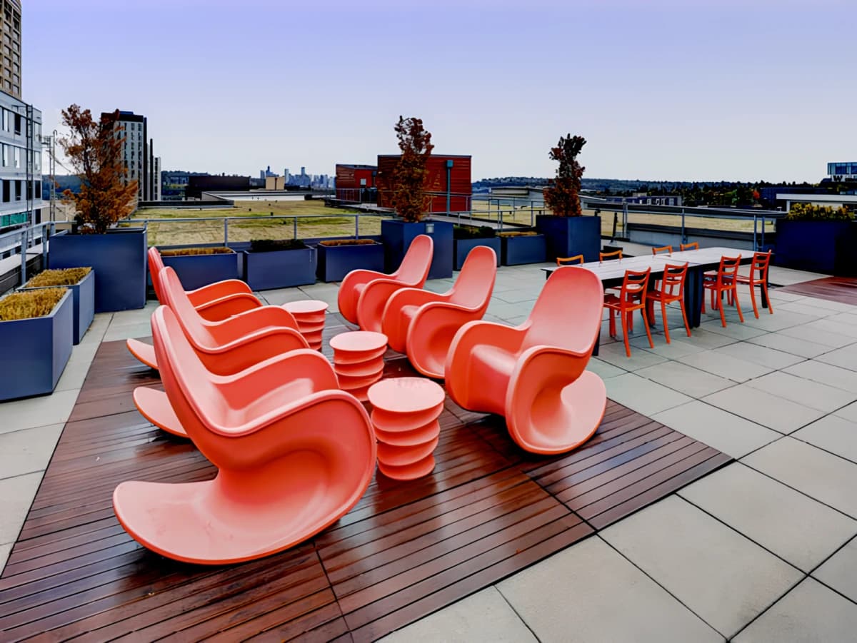 Outdoor Features