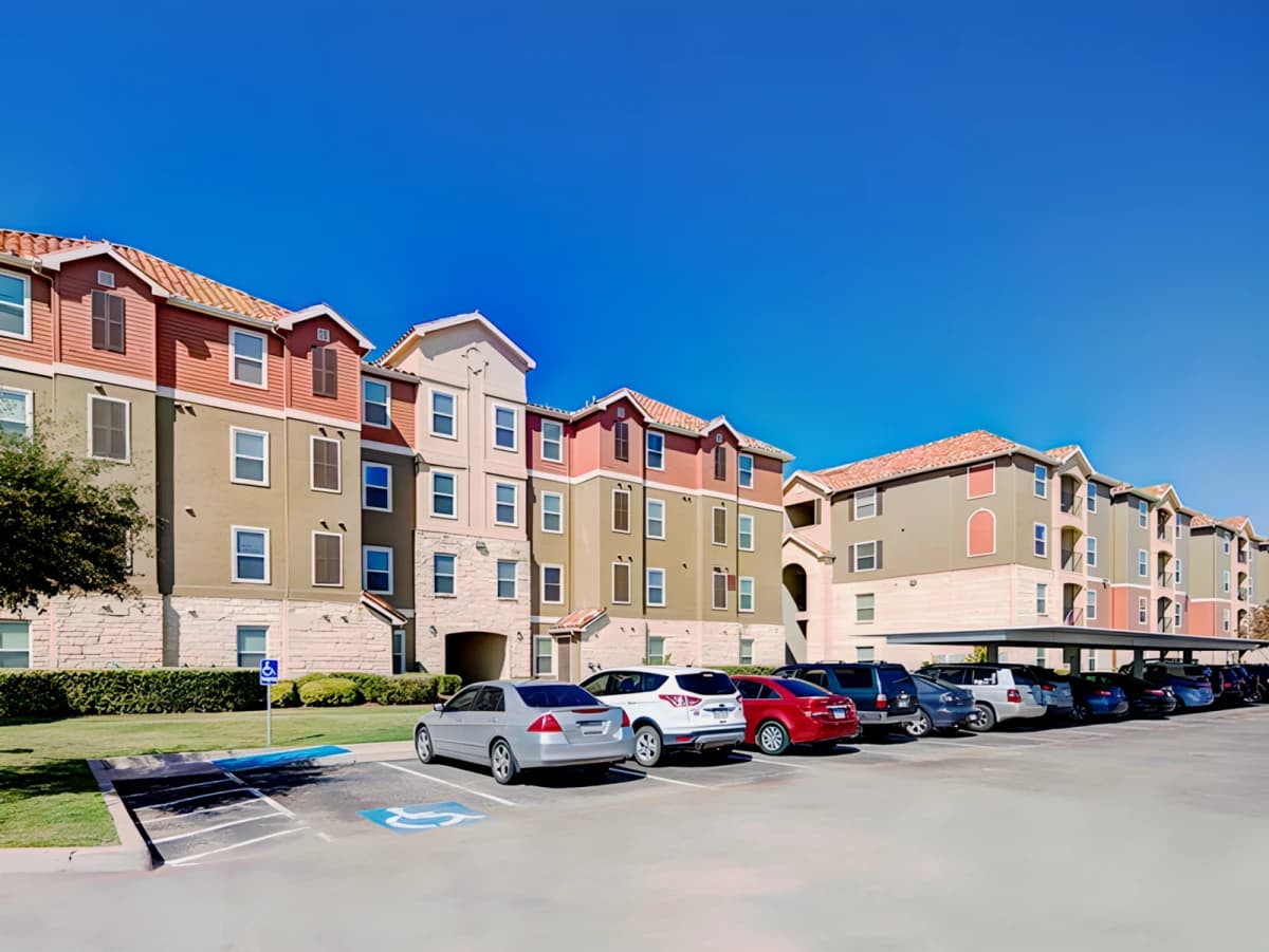 University Pointe image