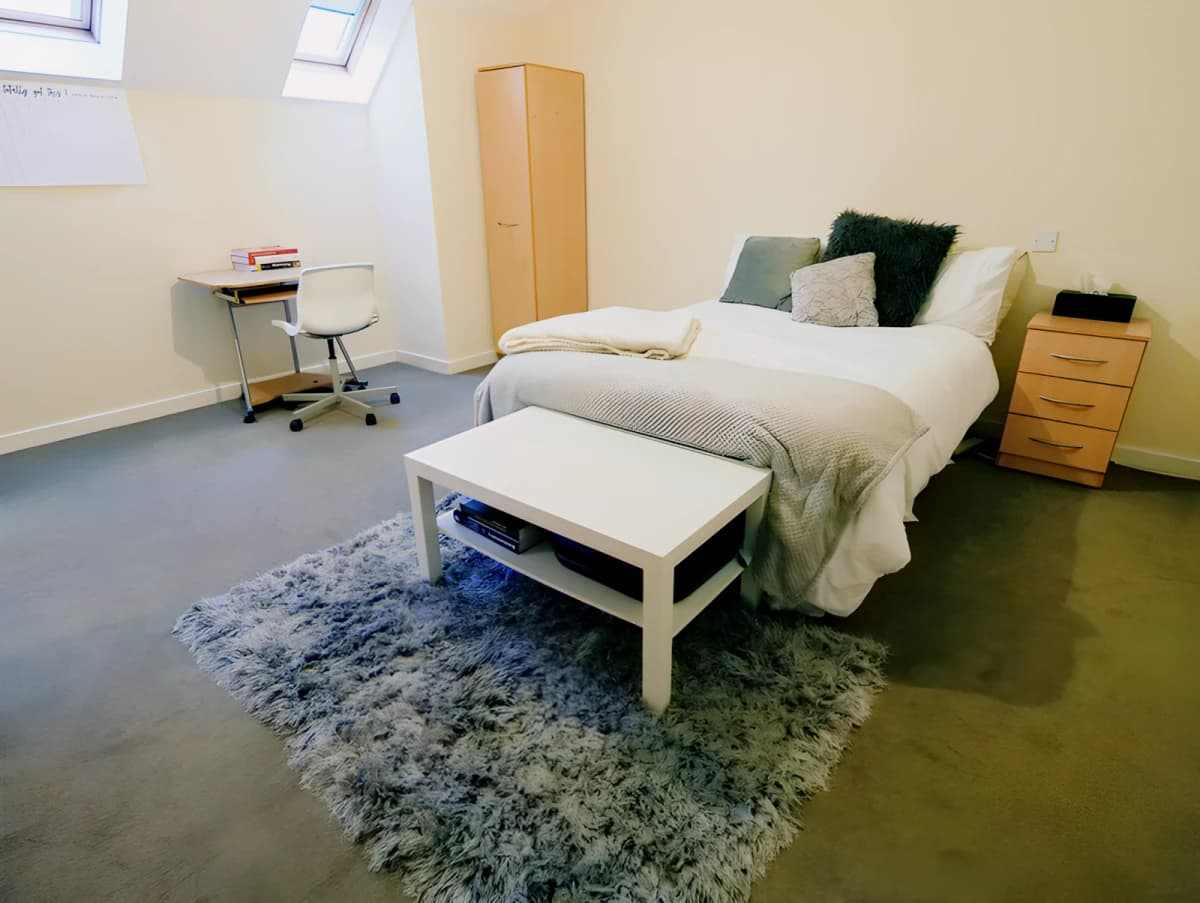Hassells Bridge Apartments image