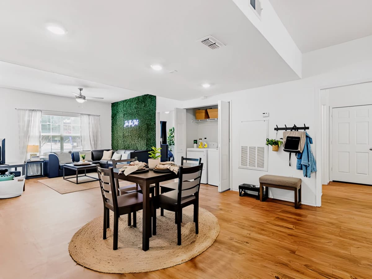 University Club Apartments image 4