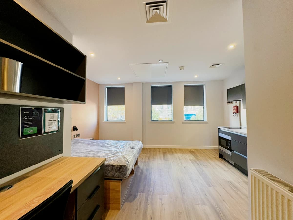 Headrow Court image