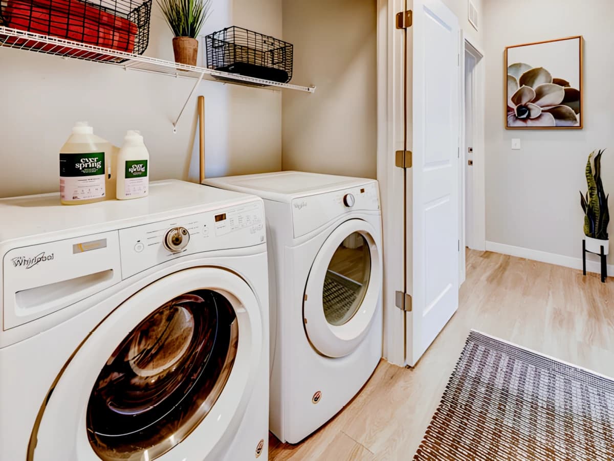 U Club Townhomes at Oxford image
