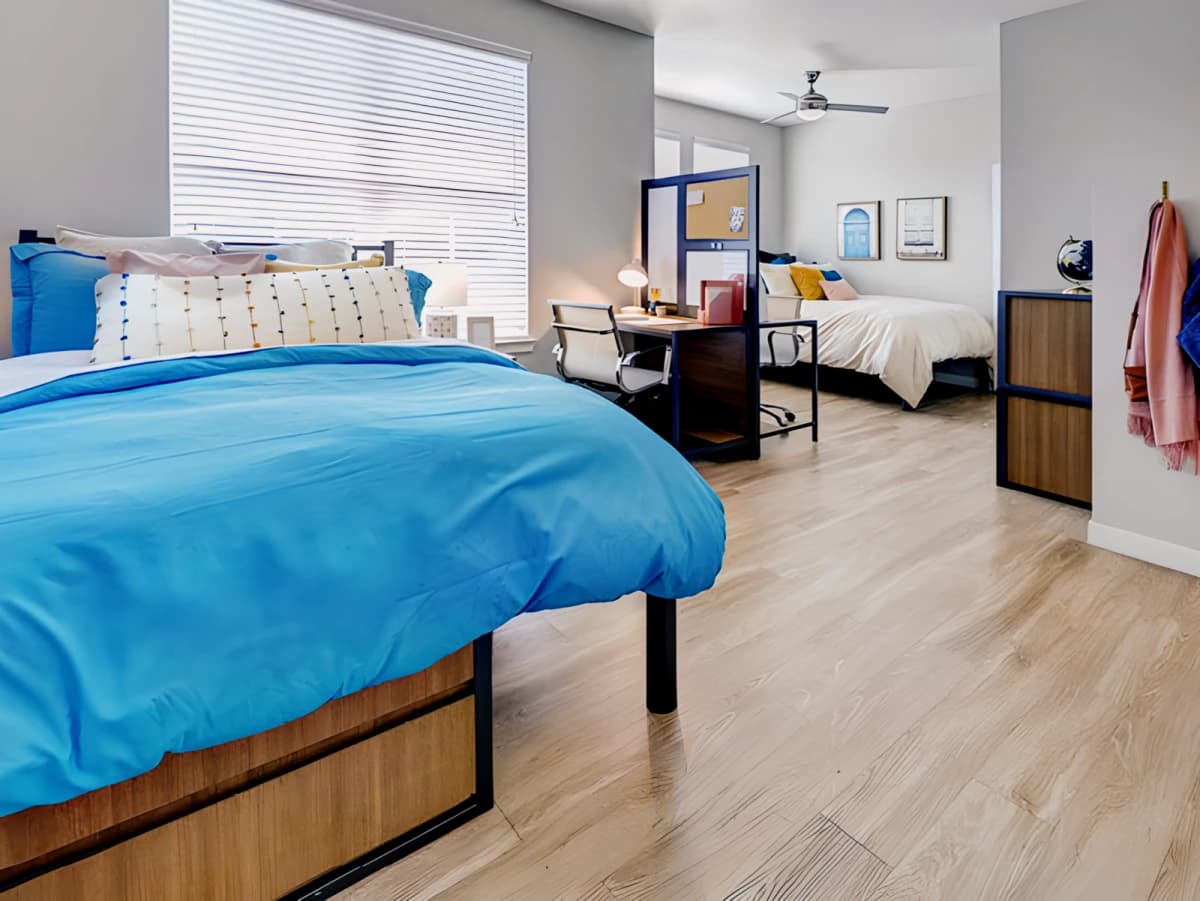 U Club Townhomes at Oxford image