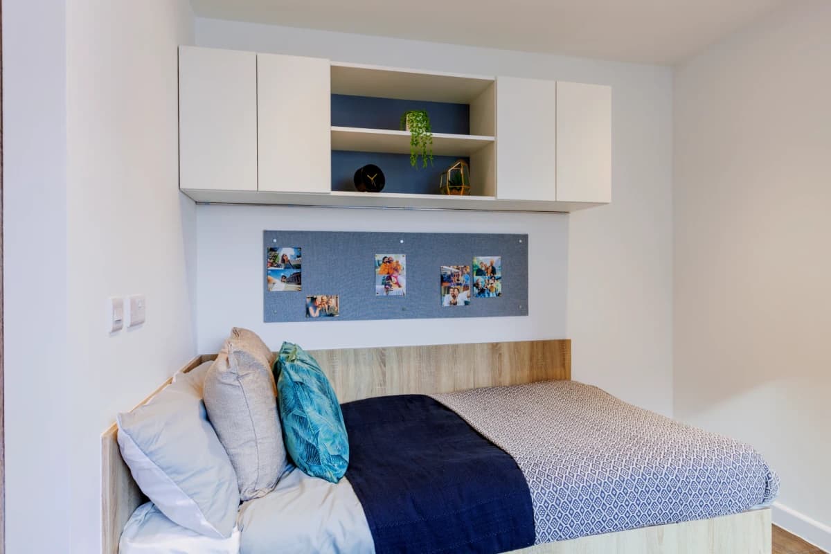 Saltwater Place image