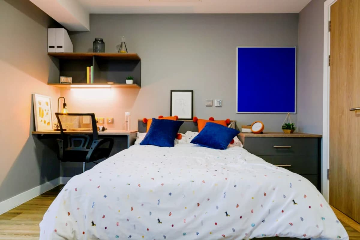 Premium Riverview Studio