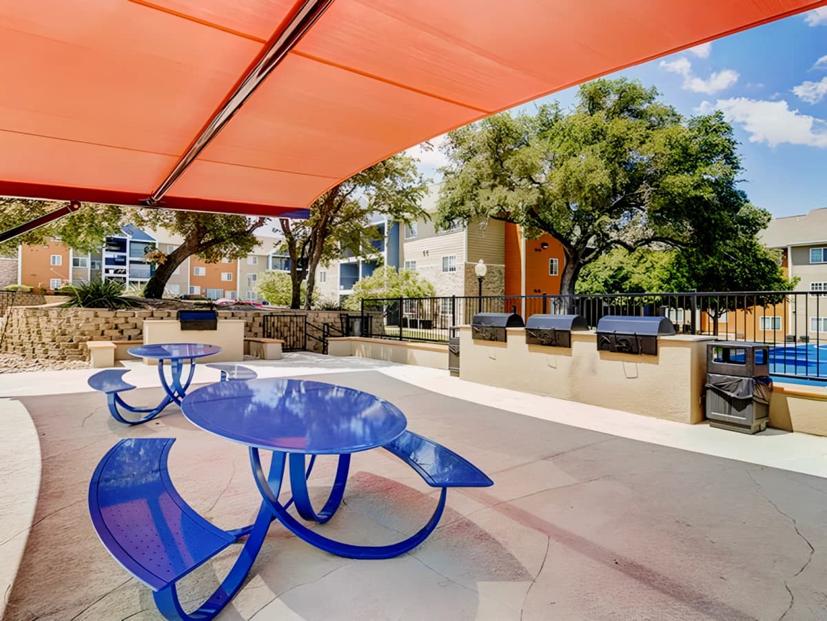Outdoor Features