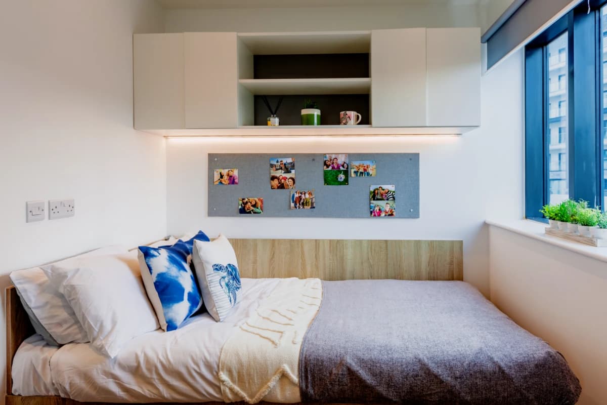 Saltwater Place image