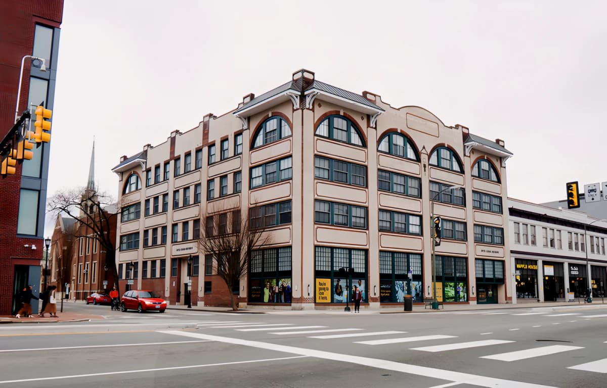 RAMZ Lofts at Capital Garage image 4