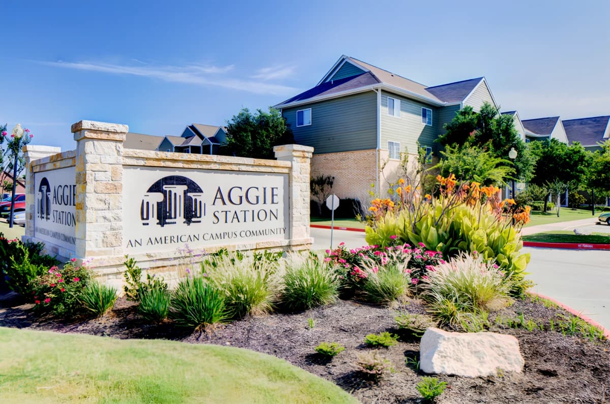 Aggie Station image 4