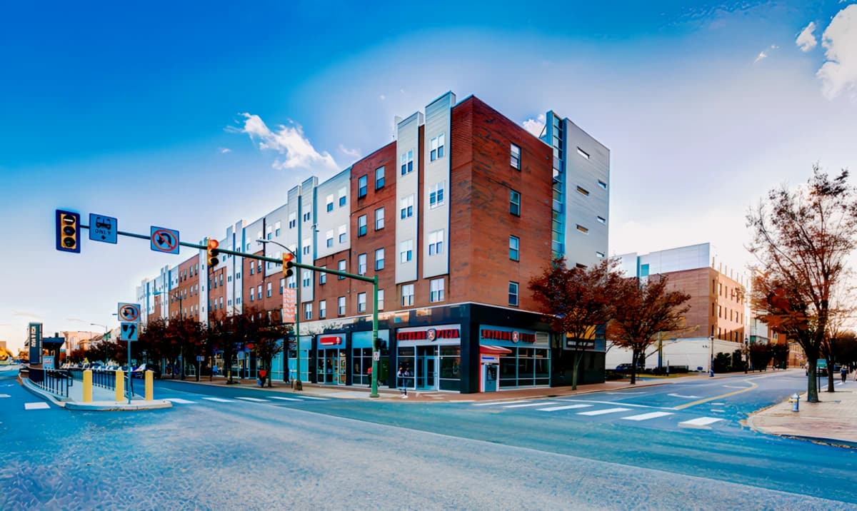 RAMZ Apartments on Broad image 3