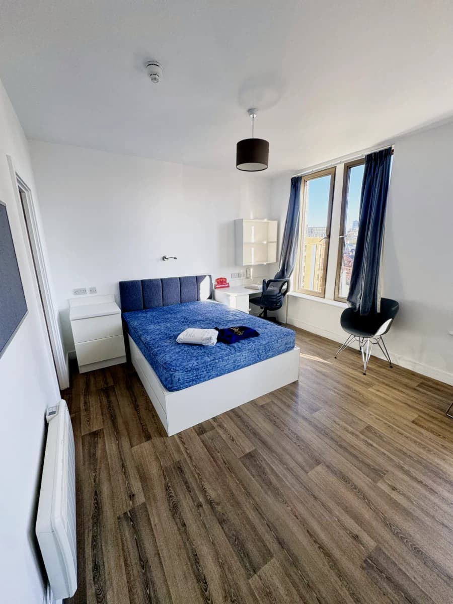 Kensington House image