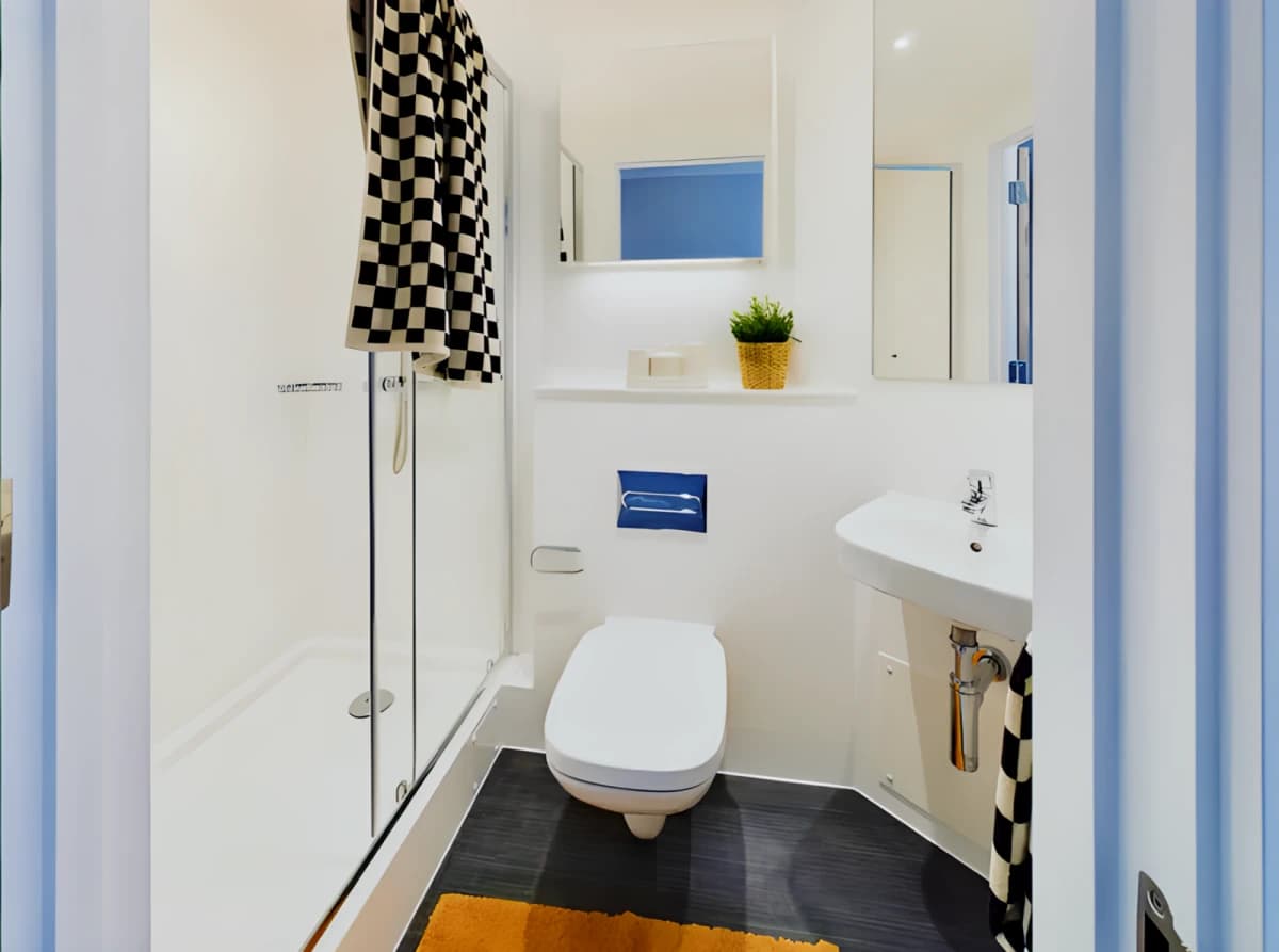 Crown Place image
