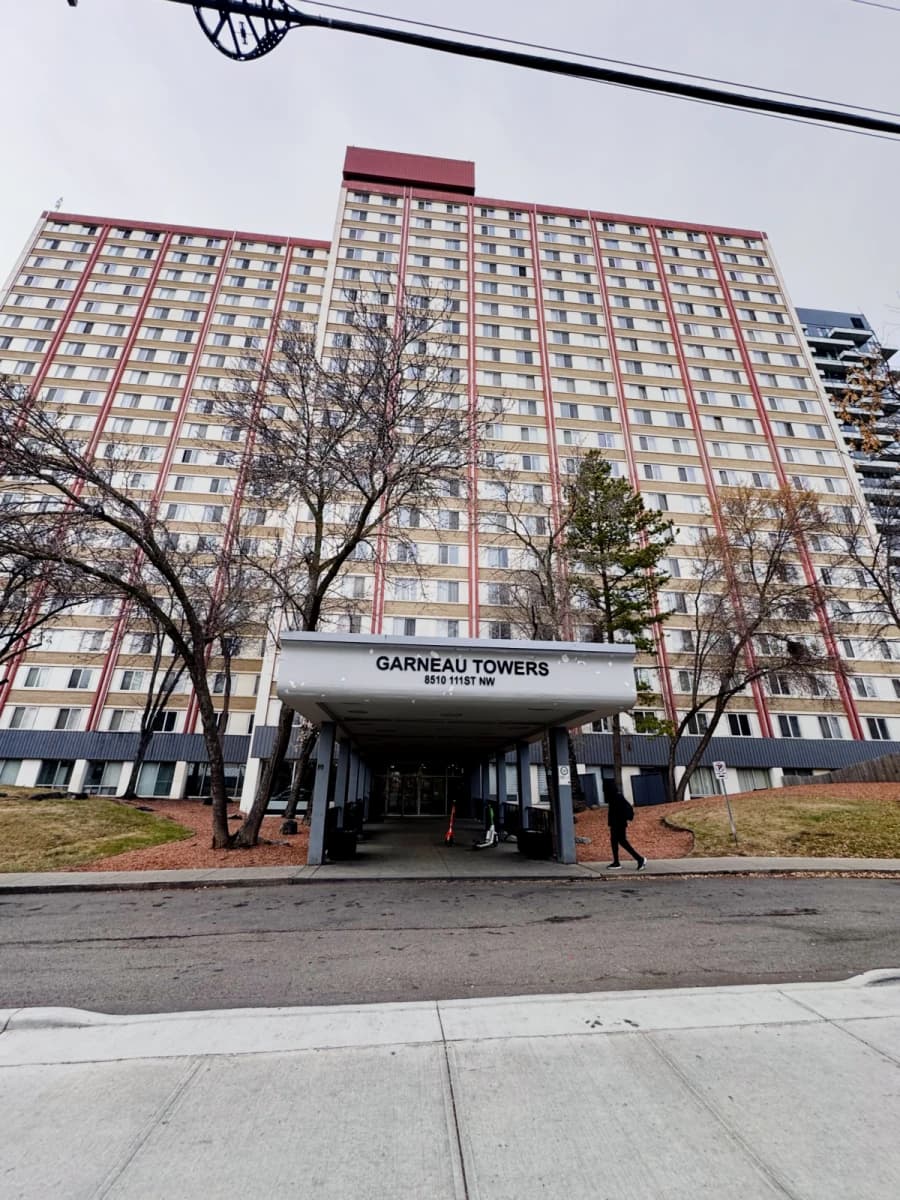 Garneau Towers Apartments image 5